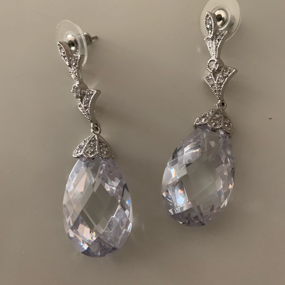 Beautiful bracelet and earrings - Picture 3 of 3